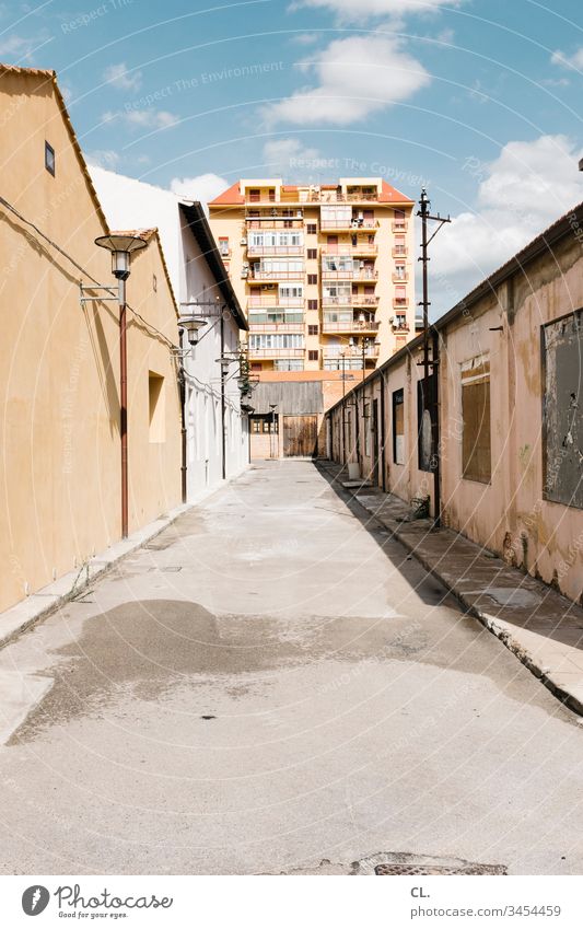 in palermo Beautiful weather Lanes & trails Perspective houses House (Residential Structure) urban High-rise Decline Exterior shot Day Sky Deserted Colour photo