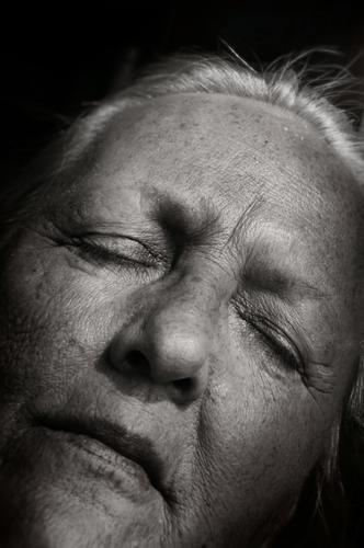 twilight years Grandmother Remember Face Senior citizen White-haired wrinkled age 60 years and older Female senior Old Human being eyes closed Rest Sleep