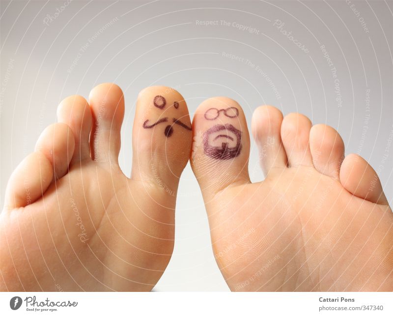 Foot people: Innovation Skin Face Man Adults Facial hair Moustache Beard Observe Discover Looking Together Uniqueness Crazy Eyeglasses Person wearing glasses