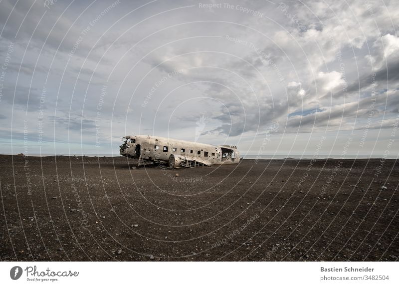 Aircraft wreck in Iceland, Sólheimasandur Plane Wreck, iceland Airplane solheimasandur Nature Metal Wreckage Dakota Loneliness Landscape Vintage Damage