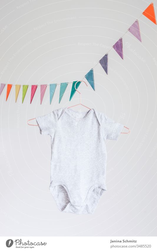 Baby body on pennant line pennant dung pennant. pennant chain garments baby clothes Clothesline Hanger