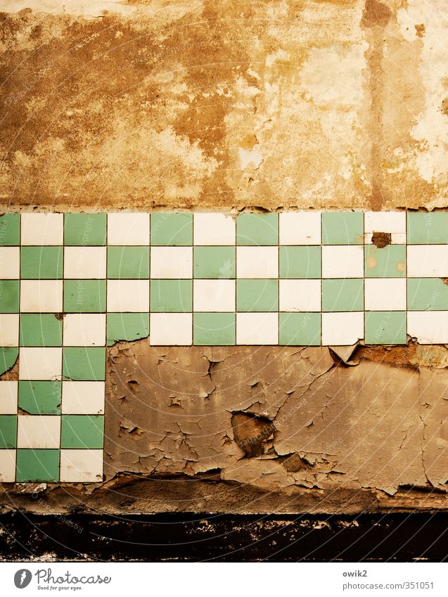 Deco 2 | Bathroom Wall (barrier) Wall (building) Old Sharp-edged Green Orange Decline Tile Broken Colour photo Abstract Deserted Day Contrast