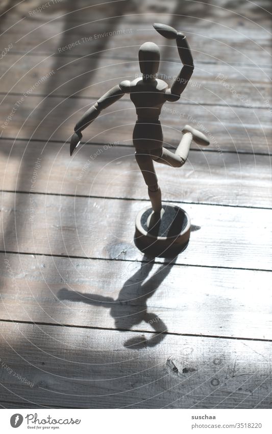 dancing puppet Doll Manikin wood Wooden doll Interior shot Wooden figure Figure drawing course Limbs figuratively Light Light and shadow pose adjustable