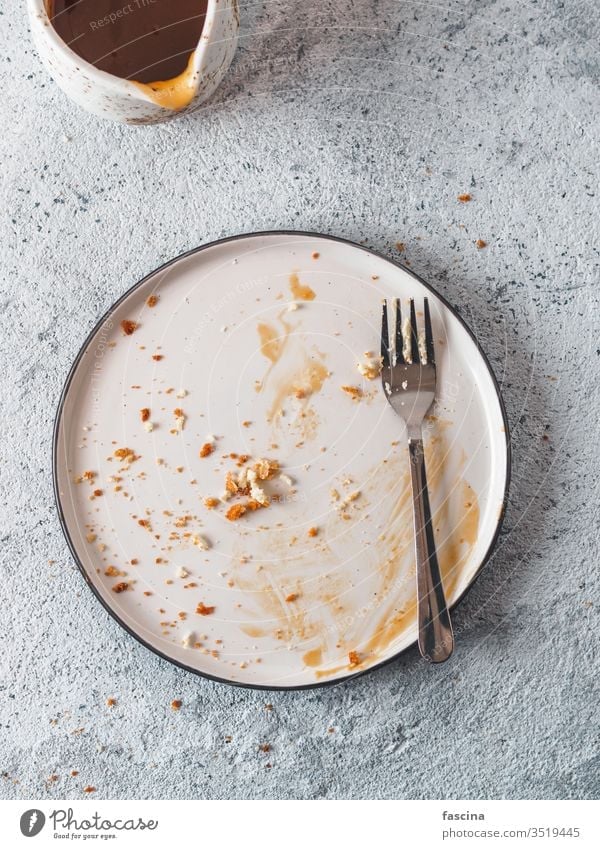 Empty dirty plate, top view dish sauce empty dinner meal food table eat lunch white finished background restaurant tableware cuisine nobody fork kitchen fresh