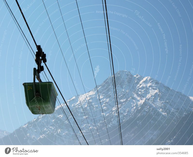 Building on the mountain Climbing Mountaineering Air Sky Beautiful weather Alps Peak Snowcapped peak Means of transport Logistics Cable car Movement Driving