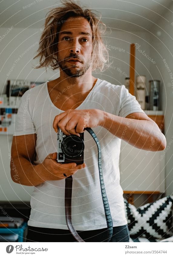Morning self-portrait Selfi Self portrait in the morning Arise Oversleep Photographer camera Mirror hair pulling Man Fatigue Hair and hairstyles Facial hair