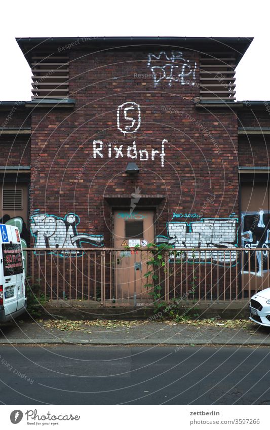 S-Bahn station Rixdorf Old building on the outside Fire wall Facade Window House (Residential Structure) Sky blue Courtyard downtown Deserted Town Copy Space