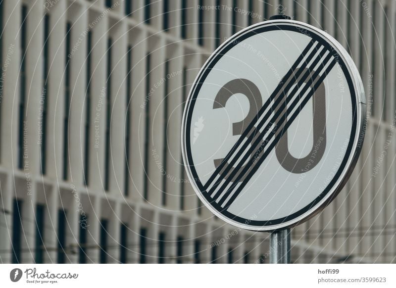 Tempo 30 End Road sign Means of transport 30 mph zone Street Transport Signs and labeling Lanes & trails Deserted Signage Town Motoring Warning sign