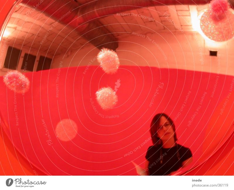 Barcelona - Mirror images with Dani Red Woman Multicoloured Fisheye Exhibition Trade fair eigelbild Funny