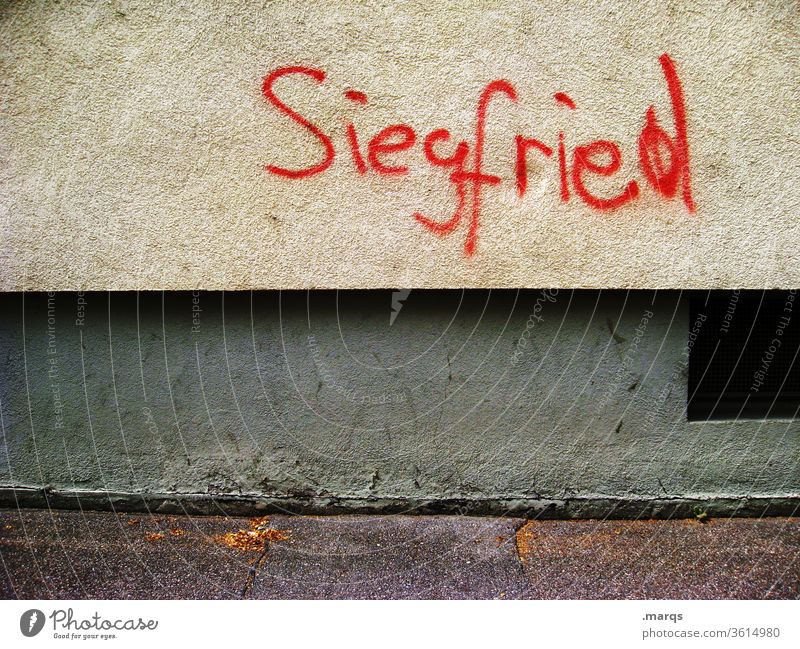 Siegfried was here Characters Graffiti Wall (building) Wall (barrier) Communicate Red Letters (alphabet) Typography victory keeper Name Whimsical