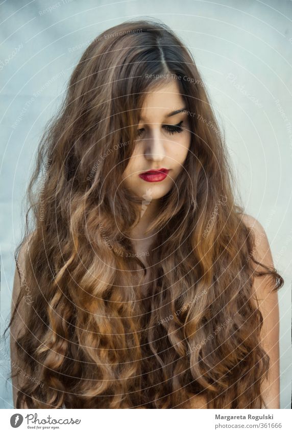 hairy Hair and hairstyles Woman Curl Lips Blue Brown Red Looking