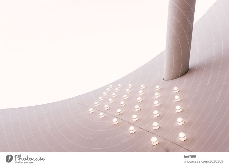 illuminated arch support - only the other way round Curve Facade Concrete wall Wall (building) Architecture abstract Modern architecture Embedded Lampshade