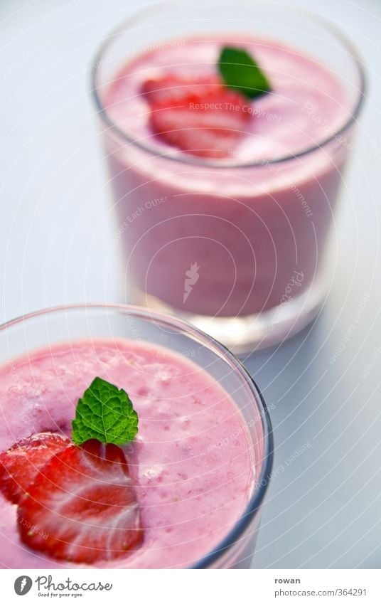strawberry Yoghurt Dairy Products Fruit Dessert Nutrition Eating Buffet Brunch Vegetarian diet Sweet Pink Strawberry Strawberry ice cream Leaf Glass Bowl