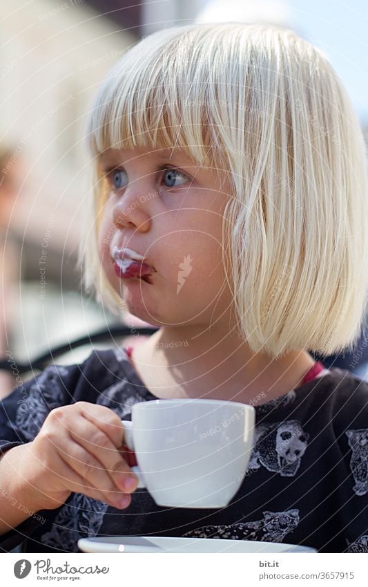 printed product l milk froth... Child Infancy girl Dream Drinking To enjoy enjoying enjoyment Coffee To have a coffee Coffee break Coffee cup Espresso