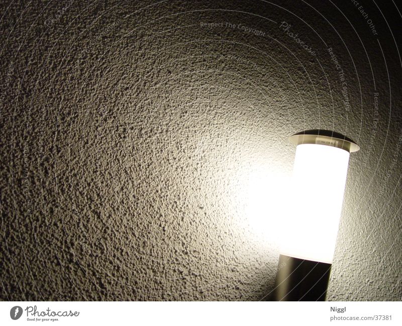 nightlight Light Lamp Wall light Wall (building) Dark Photographic technology Shadow Bright Light (Natural Phenomenon) niggl