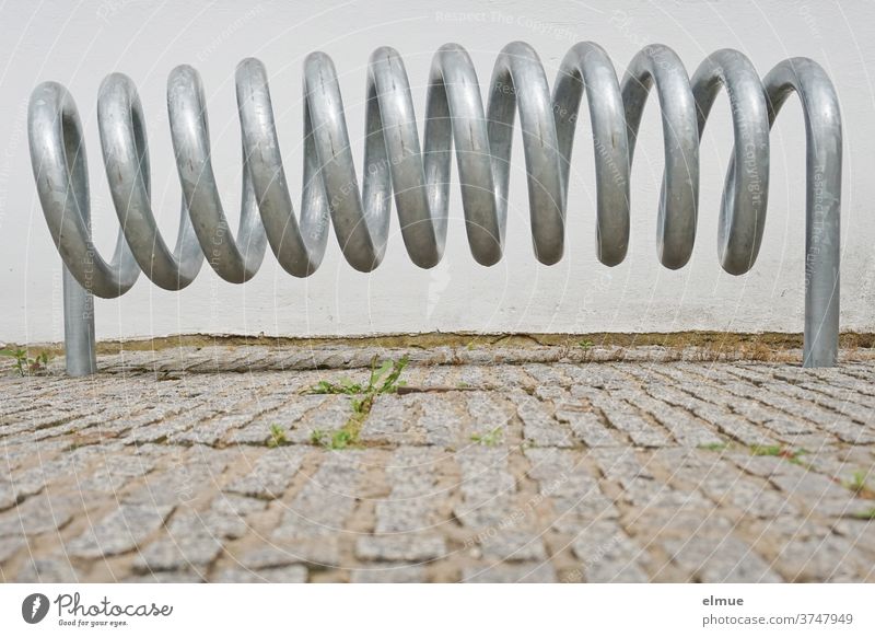 dynamic I spiral-shaped stand (bicycle stand) made of galvanized metal Stand Parker Bicycle rack Dynamics Spiral spirally Metal coil Spiral spring Footpath