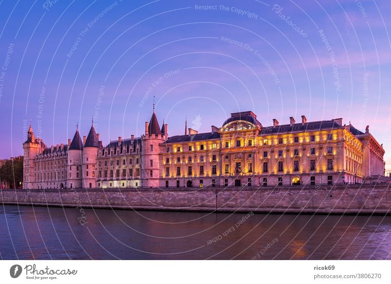 View of historic buildings in Paris, France Building Architecture Town River Seine Tourist Attraction Sunset Historic Old Water voyage vacation destination