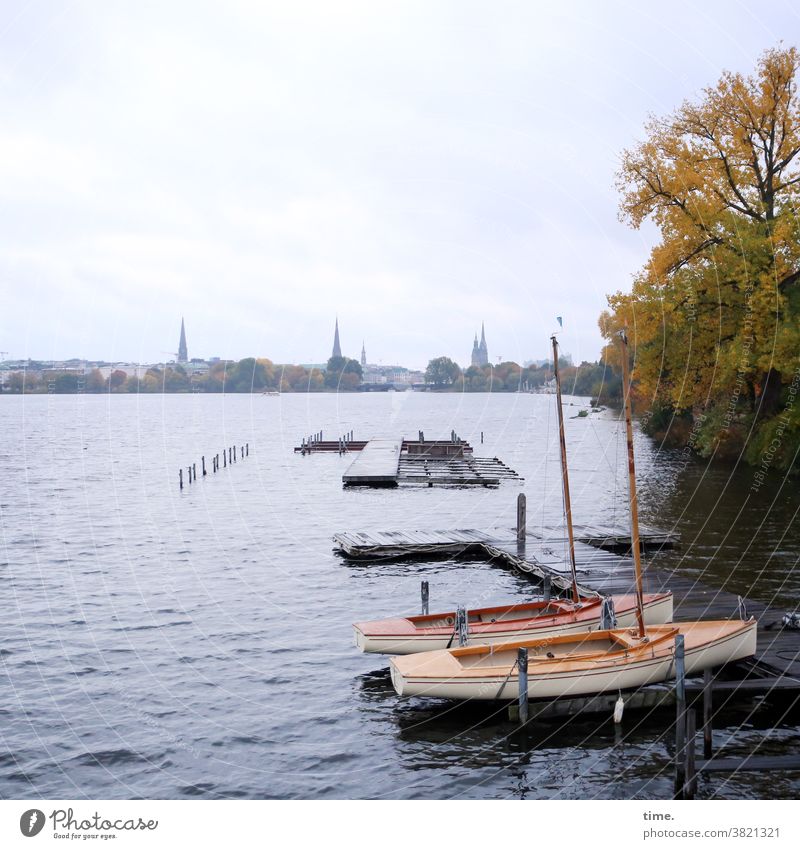 residents free boats Autumn bank Skyline Water Horizon Lakeside Pontoon investor