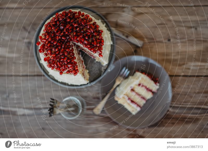 Cake with pomegranate, cake slice Shallow depth of field Delicious cute nibble Calorie Gateau Piece of gateau piece of cake Pomegranate Baking Bakery shop