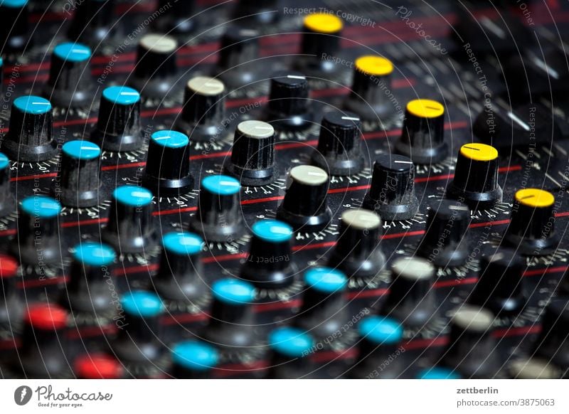 Mixing console DYNAMIX Display bass basses decibel discotheque rotary knob Setting background heights Buttons Deserted mixer center Mixer Music music production