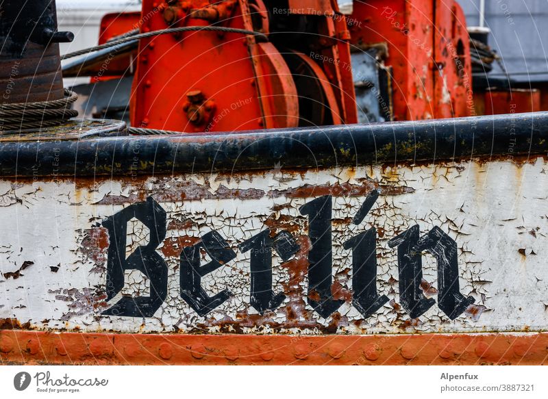 Old barge Native Homeless love of one's homeland Hometown Exterior shot Colour photo Deserted Multicoloured ship at home Berlin Navigation Capital city Spree