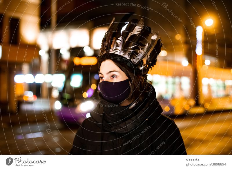 queen Shadow Night Exterior shot Wild Cute Beautiful Happiness Friendliness Street Transport Street lighting Young woman Feminine Going out Sightseeing Freedom