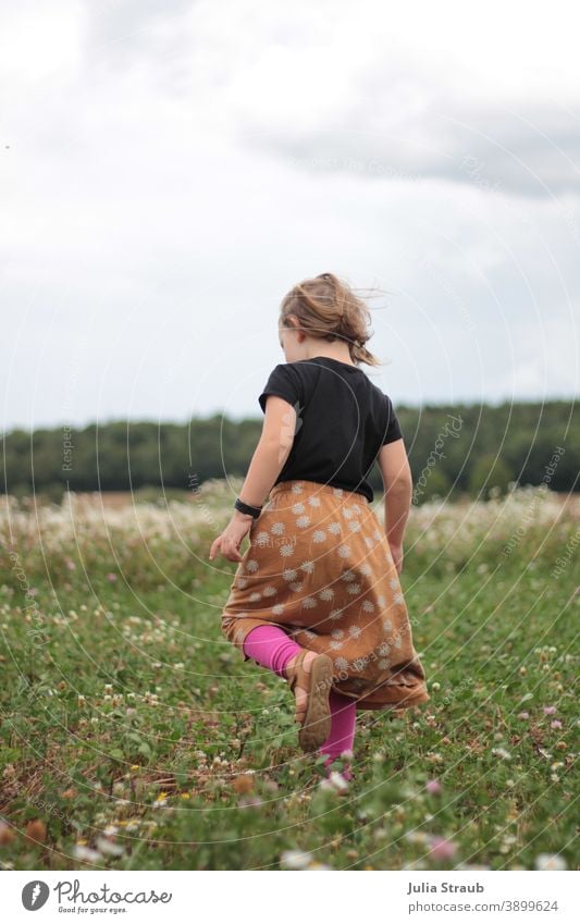 Girl runs in summer on a clover and camomile field Summer Clover Chamomile White pink Leggings Skirt Ecological Ecotourism organic farming Organic farming Black