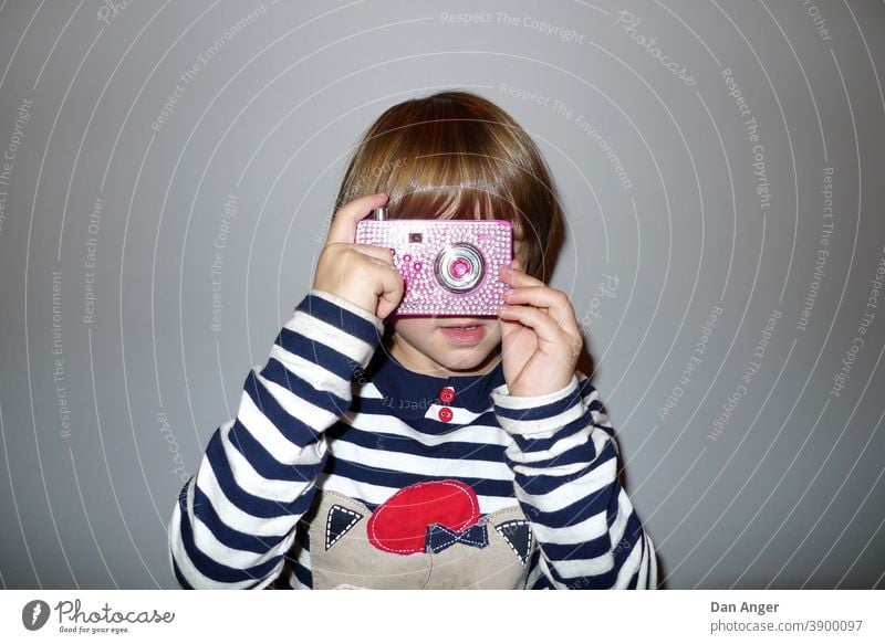 Child with camera Photographer photographer Camera-man cinematographer toy camera