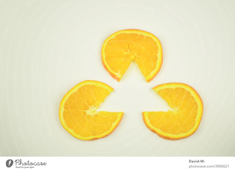 Vitamin rich pattern - orange slices make a triangle Art Healthy fruit vitamins shape Triangle Fruit Healthy Eating Vitamin C oranges Arrow Nutrition