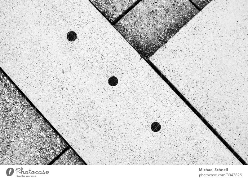 Three points three points Abstract abstraction Structures and shapes Forms and structures lines Floor covering Paving tiles Geometry
