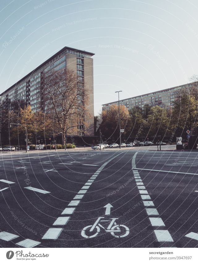 It goes straight ahead into a slight curve. Hamburg Grindel Quarter Cycle path Bicycle Cycling Mobility mobility turnaround Street Road traffic Transport