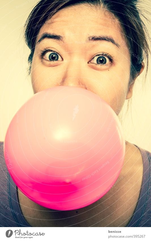 burst bubble Woman Human being Asians Chinese Balloon Hot Air Balloon Air bubble Chewing gum Girl Pink Portrait photograph Funny Humor Joy