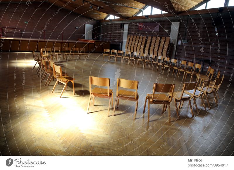 chair circle chairs Chair Empty Seating Furniture Places Hall Room Sunlight Assembly Building Parquet floor Free Shadow Therapy Row of chairs Training room