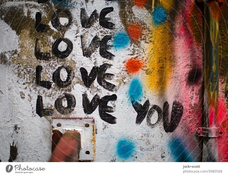 Characters and colors of love Street art Subculture Wall (building) Word Love Infatuation Passion Creativity Declaration of love English Ravages of time