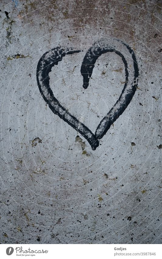 Graffiti black heart painted on concrete wall Heart Concrete Deserted Love Colour photo Wall (building) Wall (barrier) Exterior shot Sign Infatuation Romance