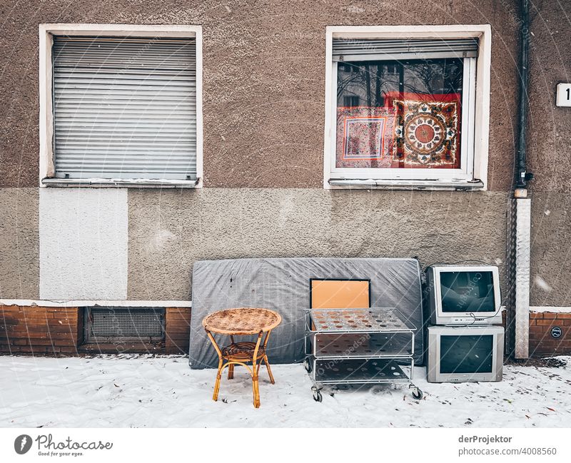 Winter in Berlin: Bulky waste in Neukölln Exceptional chill Frost Ice Winter mood Tourism Trip Environment Sightseeing Colour photo Exterior shot Deserted