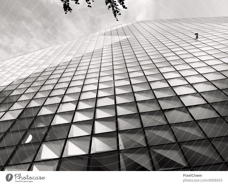 Facade made of reflecting tiles Building Wall (building) Architecture Exterior shot Manmade structures Deserted Sky Day Tile Reflections Structures and shapes