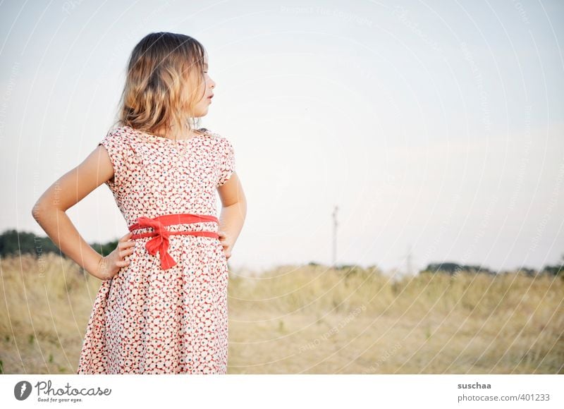 look ahead ... feminine Child Girl young girl Infancy Head Hair and hairstyles 8 - 13 years Environment Nature Landscape Sky Summer Beautiful weather Field
