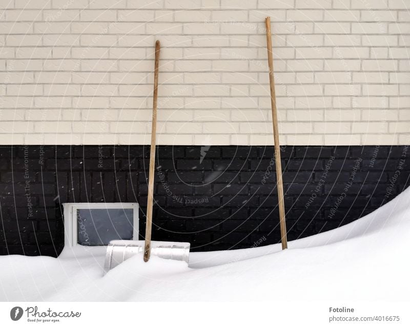 Break! calls Fotoline. It's snowing faster than you can clear the snow away with the snow shovel. Snow Snowfall Winter Cold White Exterior shot Deserted