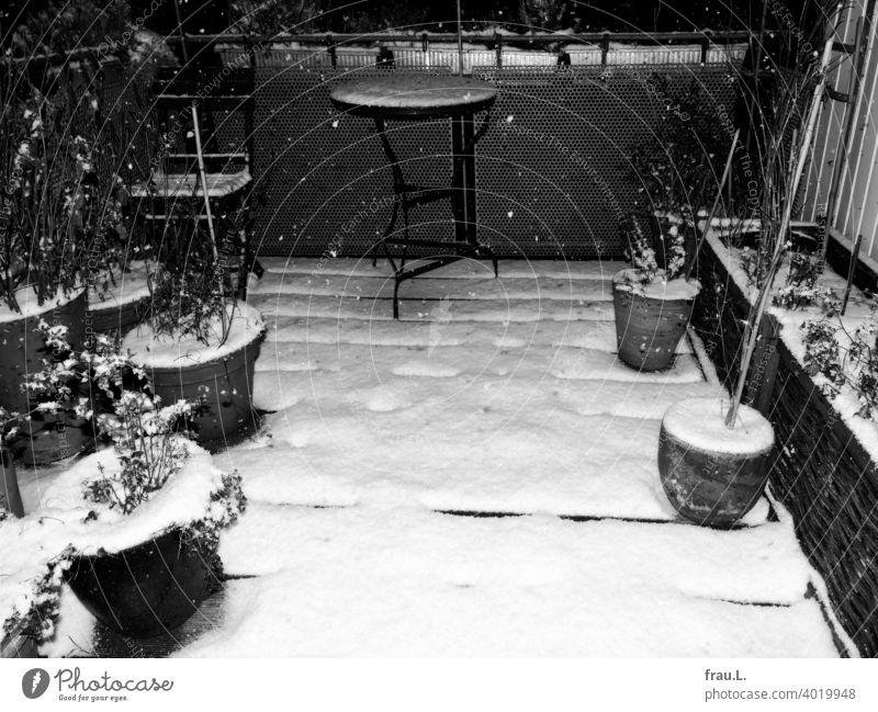 A little snow on the roof terrace Winter Snow Cold Balcony flowerpots balcony Night Evening shee-flakes balcony boxes Planter boxes
