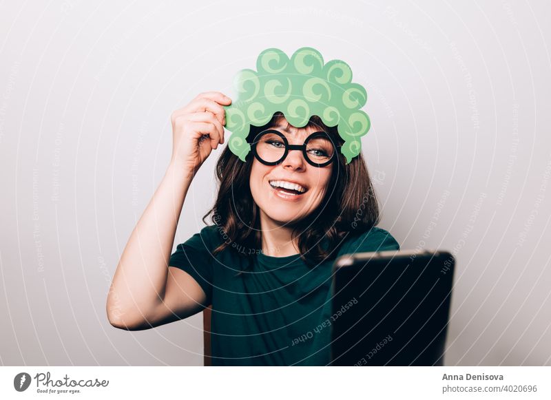 St Patricks Day party Symbol 17 March video call stay safe smartphone lockdown covid kid woman girl young coin hat leprechaun photo booth props green lucky