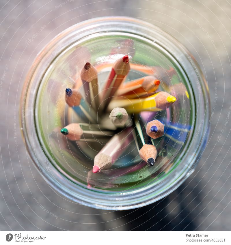 Crayons in a jar crayon pen Painting (action, artwork) Draw variegated Multifibre Colour Circle Round zero corners Glass no person nobody