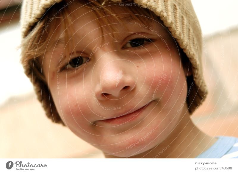 boy with cap Summer Child Boy (child) Youth (Young adults) Eyes Hat Cap Graffiti Laughter Friendliness Beige Woolen hat Grinning joshua young wool day friendly