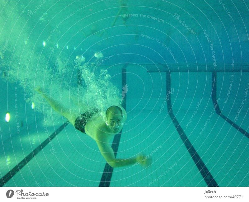 underwater Swimming pool Dive Leisure and hobbies Breath Man Water Sports Blow