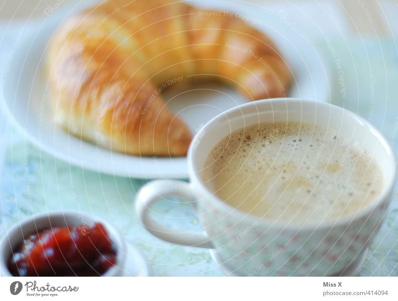 Coffee to bed Food Croissant Jam Nutrition Breakfast To have a coffee Buffet Brunch Beverage Hot drink Crockery Cup Delicious Sweet Breakfast table