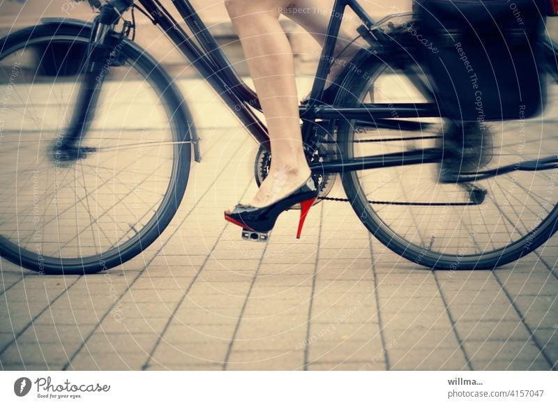 Honey, I'm going to cycle to the market... high heels Cycling High heels Bicycle Women's legs Movement cyclists Speed swift sexy bicycle girl Lifestyle urban