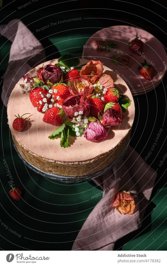 Delicious cake with berries and flowers strawberry rustic dessert food sweet decoration pastry confectionery delectable delicious yummy delicacy eat tasty