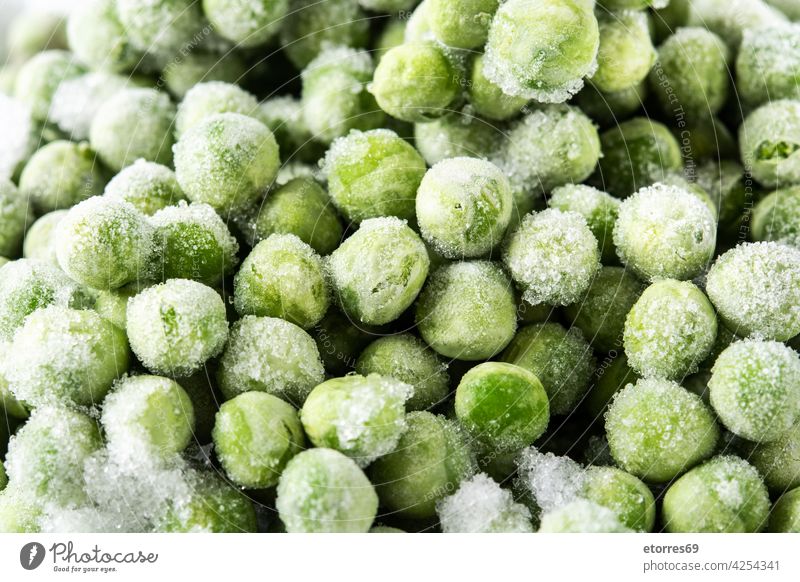 Frozen green peas background agriculture cold cuisine eat food freeze fresh frozen healthy ingredient organic white