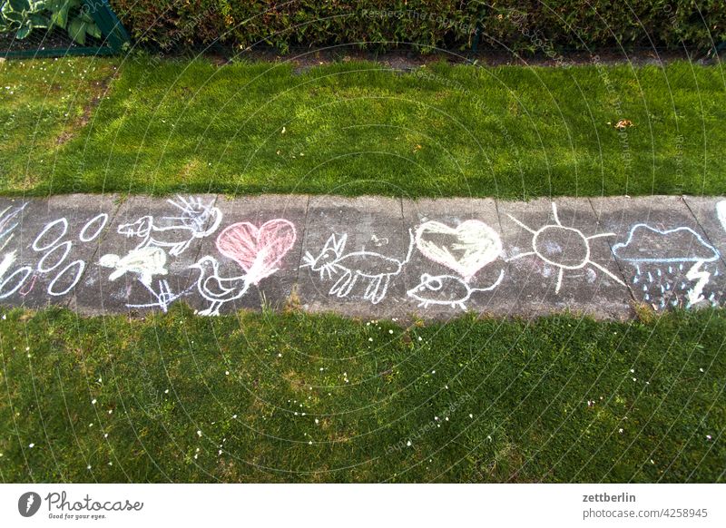 Paving painting on the garden path Image Sidewalk outdoors outdoor painting Garden path illustration children's painting Chalk chalk painting Chalk drawing Art
