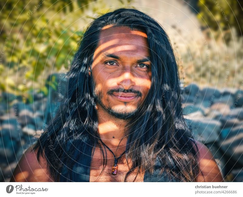 portraits of a young man with long hair Man long hairs Light Shadow Intensive Latin America Mexico Mexicans native Tribal Nature naturally Artist 30 years
